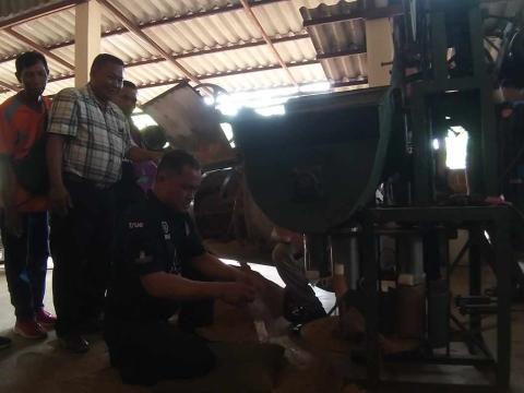 โครงการฝึกอบรมและศึกษาดูงานสำหรับผู้บริหาร สมาชิกสภาท้องถิ่น พนักงานส่วนตำบล ลูกจ้าง พนักงานจ้าง และผู้นำชุมชน อบต.บ้านยาง