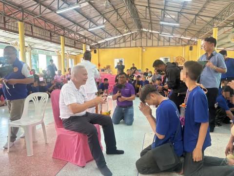 โครงการฟื้นฟูรวมพลังรักศรัทธา แก้ไขปัญหายาเสพติดแบบบูรณาการ อำเภอพุทไธสง จังหวัดบุรีรัมย์ ณ ศาลาการเปรียญวัดสระบัว ตำบลบ้านแวง อำเภอพุทไธสง จังหวัดบุรีรัมย์