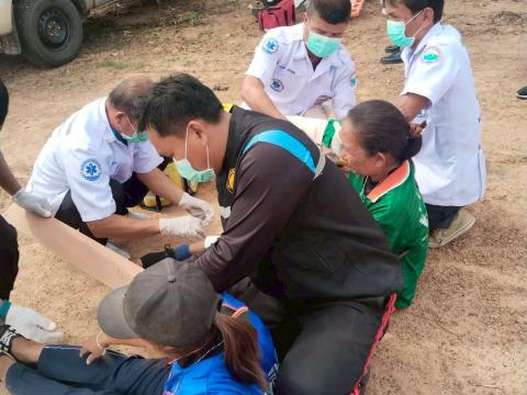 ซ้อมแผนการเกิดอุบัติเหตุทางถนนช่วงเทศบาล ณ โรงพยาบาลส่งเสริมสุขภาพตำบลบ้านแวง