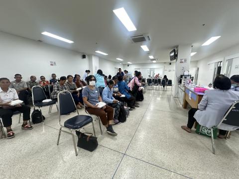 โครงการใส่ใจผู้สูงอายุในการคัดกรองโรคตาต้อกระจก และผู้มีปัญหาทางด้านสายตาในตำบลบ้านยาง ประจำปี 2568