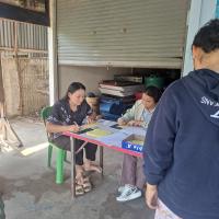 เจ้าหน้าที่กองสาธารสุขออกปฏิบัติหน้าที่ฉีดวัคซีนป้องกันโรคพิษสุนัขบ้า ในพื้นที่ตำบลบ้านยาง