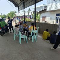 เจ้าหน้าที่กองสาธารสุขออกปฏิบัติหน้าที่ฉีดวัคซีนป้องกันโรคพิษสุนัขบ้า ในพื้นที่ตำบลบ้านยาง