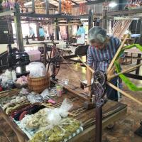 ศึกษาดูงานสืบสานงานศิลป์ ผ้าพื้นถิ่นย้อมดอกบัวแดง หมู่บ้านโนนกอก จังหวัดอุดรธานี