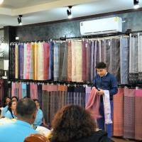ศึกษาดูงานสืบสานงานศิลป์ ผ้าพื้นถิ่นย้อมดอกบัวแดง หมู่บ้านโนนกอก จังหวัดอุดรธานี