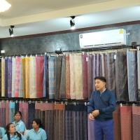 ศึกษาดูงานสืบสานงานศิลป์ ผ้าพื้นถิ่นย้อมดอกบัวแดง หมู่บ้านโนนกอก จังหวัดอุดรธานี