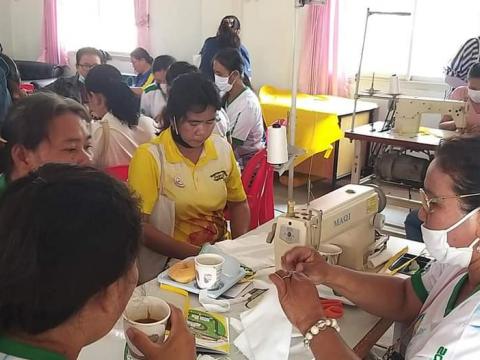 โครงการอบรมเชิงปฏิบัติการให้ความรู้ในการป้องกันโรคติดเชื้อไวรัสโ