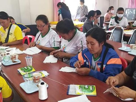 โครงการอบรมเชิงปฏิบัติการให้ความรู้ในการป้องกันโรคติดเชื้อไวรัสโ