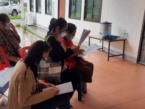 โครงการอบรมผู้ประกอบการและผู้สัมผัสอาหารแก่ผู้ประกอบการร้านค้า ร