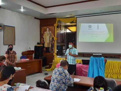 โครงการอบรมผู้ประกอบการและผู้สัมผัสอาหารแก่ผู้ประกอบการร้านค้า ร