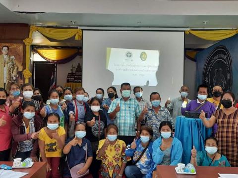 โครงการอบรมผู้ประกอบการและผู้สัมผัสอาหารแก่ผู้ประกอบการร้านค้า ร