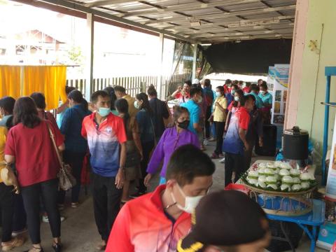 ต้อนรับคณะศึกษาดูงานการปลูกหม่อนเลี้ยงไหมตำบลบ้านยาง จาก องค์การบริหารส่วนตำบลนาสัก อำเภอสวี จังหวัดชุมพร