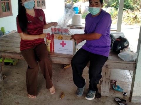 มอบถุงยังชีพให้กับผู้สูงอายุ ผู้พิการ ผู้ป่วยติดเตียง ผู้ยากไร้ยากจนในพื้นที่ตำบลบ้านยาง อ.พุทไธสง จ.บุรีรัมย์