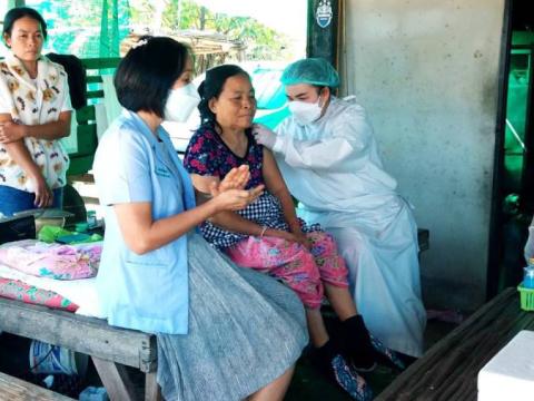 ประชาสัมพันธ์การป้องกันโควิด-19 และรณรงค์การฉีดวัคซีนป้องกันโรคไวรัสโคโรนา